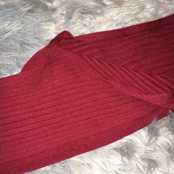 Elegant Maroon Red Maxi Slit Dress - Picture 3 of 3